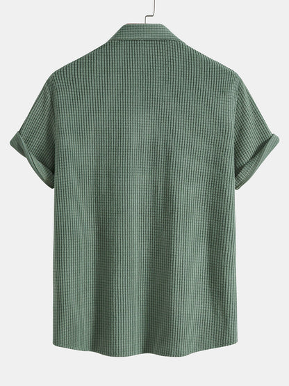 Completo camicia e pantaloncini in maglia a nido d'ape con bottoni