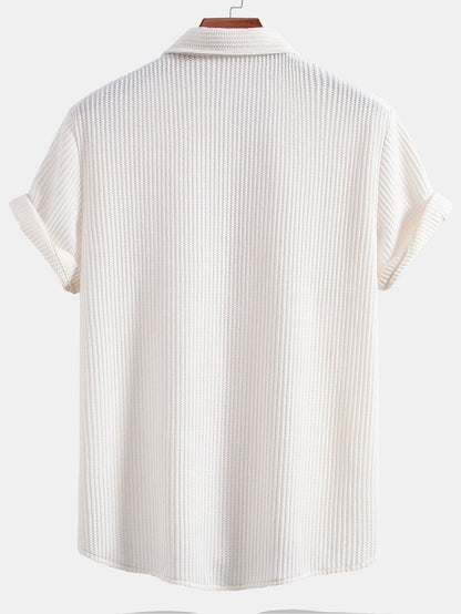 Chemise boutonnée gaufrée avec short gaufré à cordon assorti