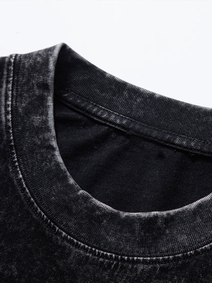 T-shirt casual oversize con spalle scese e effetto used