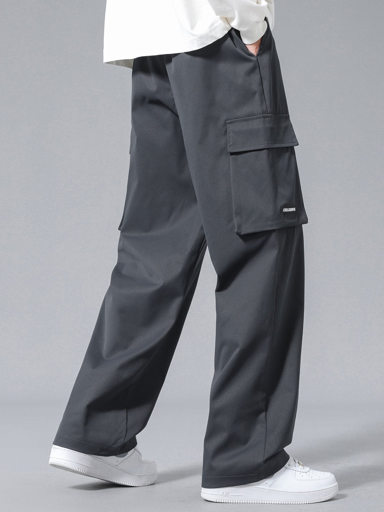 Pantaloni cargo con vita regolabile