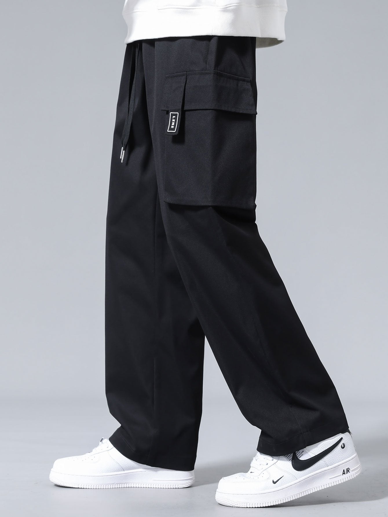 Pantaloni cargo con vita regolabile