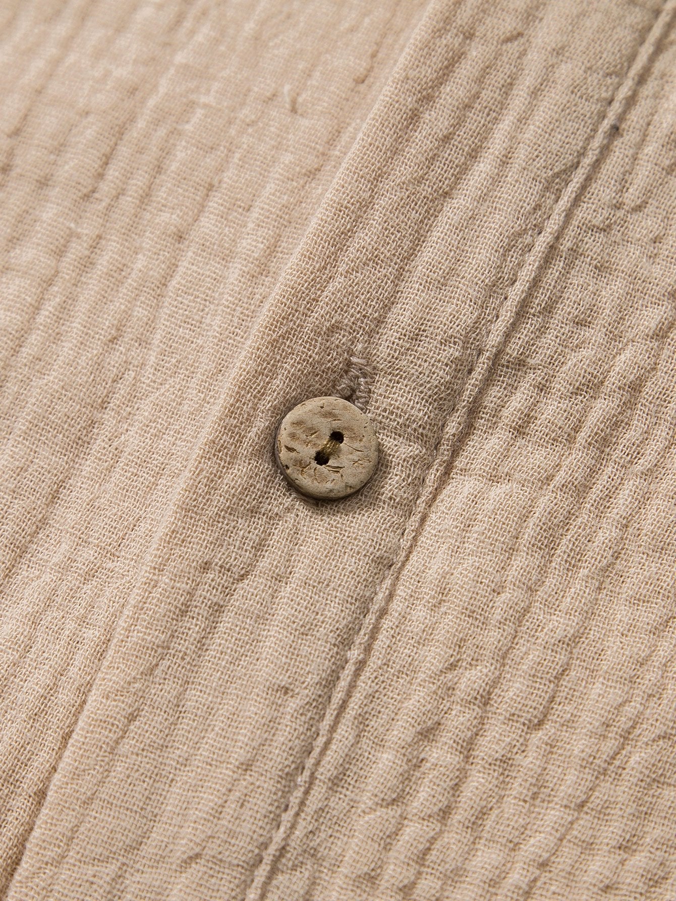 Camicia Henley in cotone stropicciato con patta semiaperta