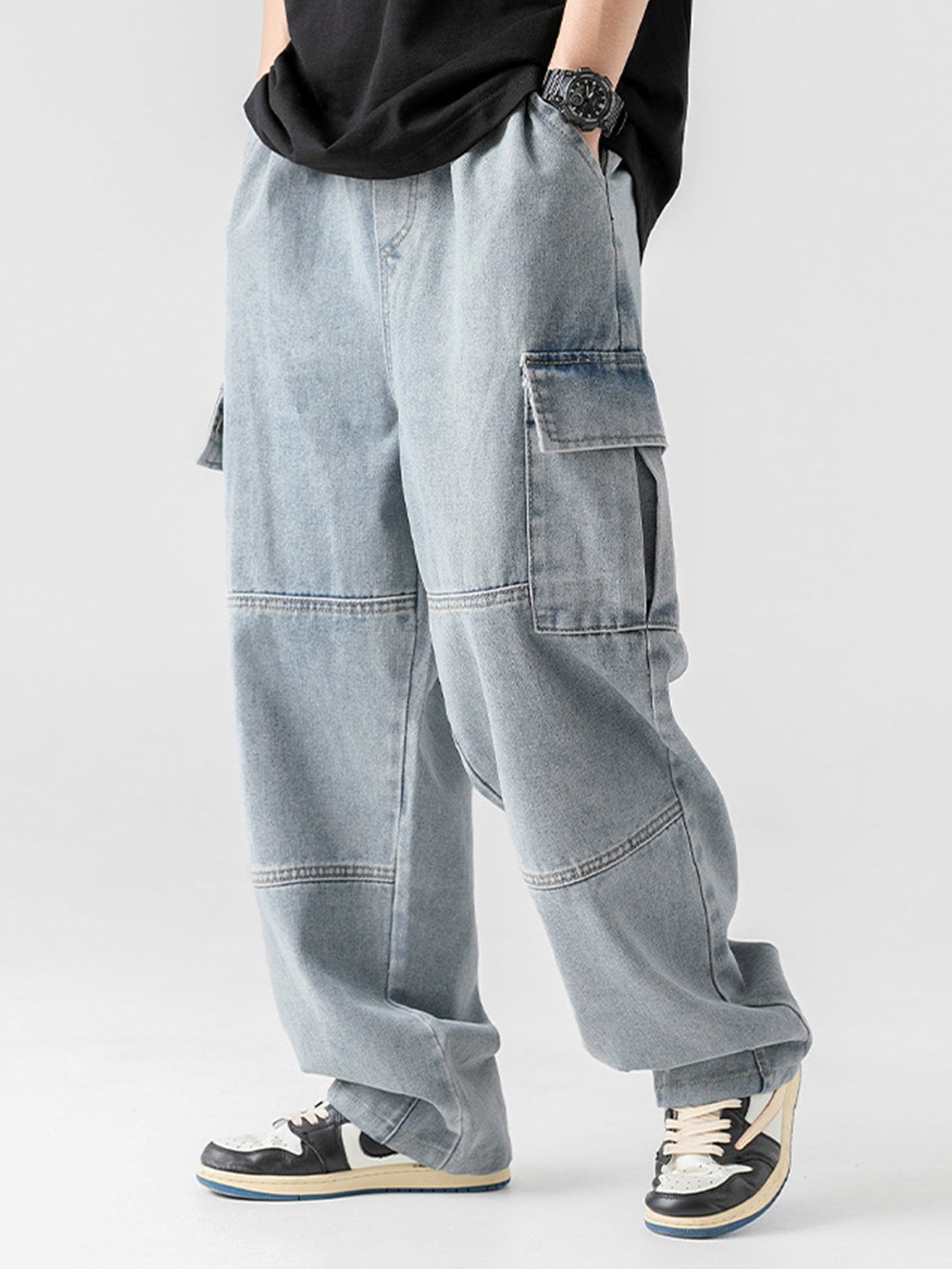 Comfort Fit Straight Leg Cargo Jeans with Elastic Waist