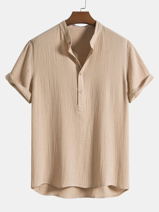 Camicia Henley in cotone stropicciato con patta e colletto semiaperti
