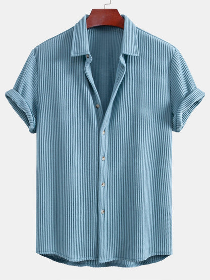 Chemise boutonnée gaufrée avec short gaufré à cordon assorti